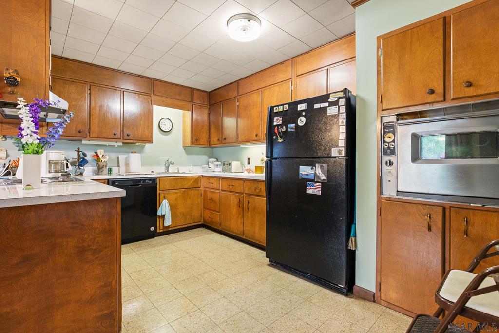 112 Red Maple Street Jennerstown, PA 15547 - Photo 5 of 60