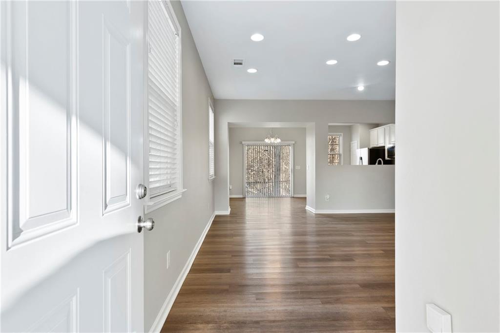 5430 Sable Bay Point Atlanta, GA 30349 - Photo 11 of 25