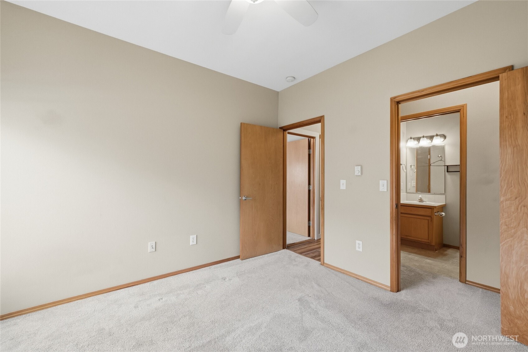 4637 Celia Way, Unit 201 Bellingham, WA 98226 - Photo 13 of 28