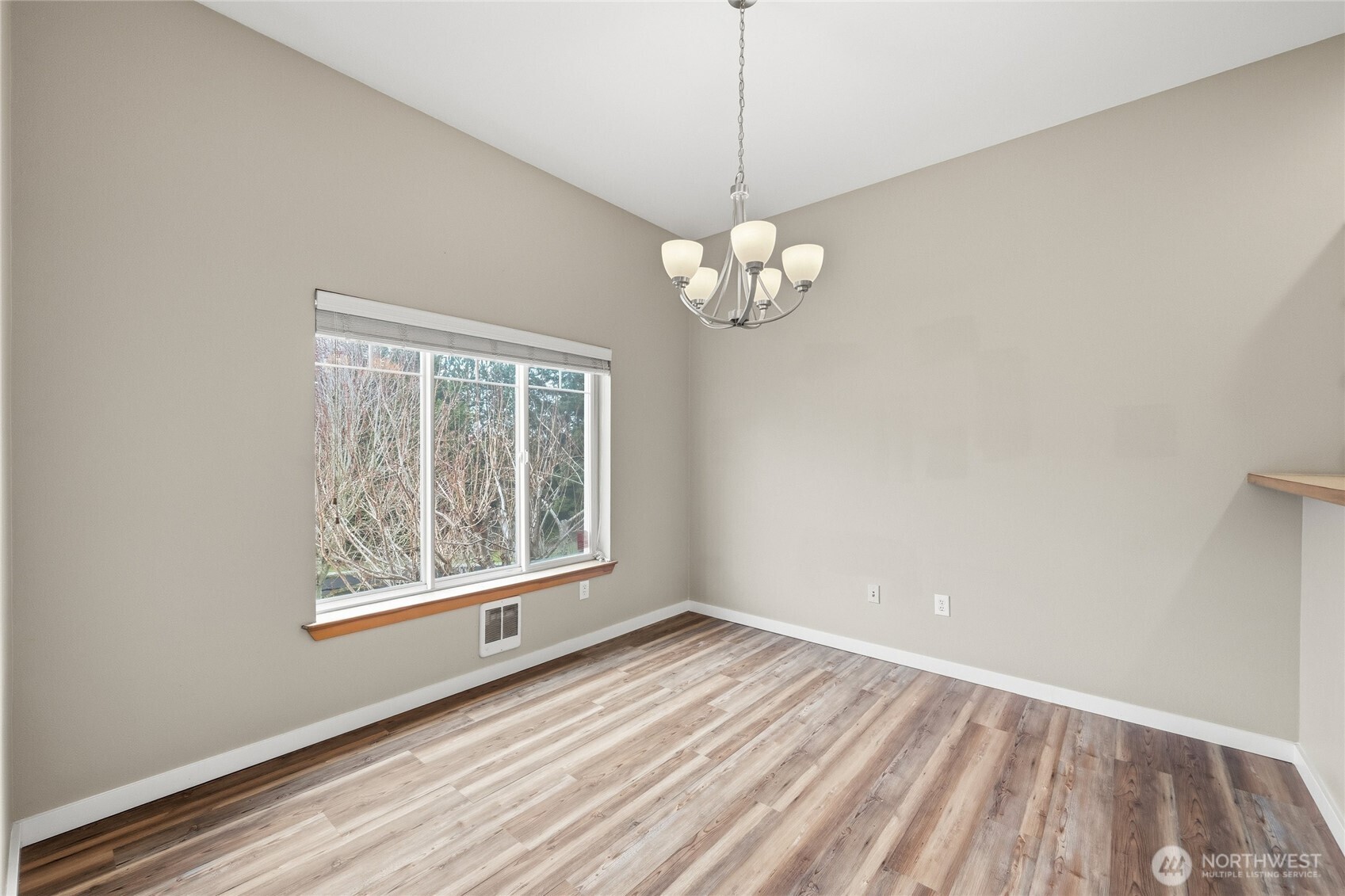 4637 Celia Way, Unit 201 Bellingham, WA 98226 - Photo 9 of 28
