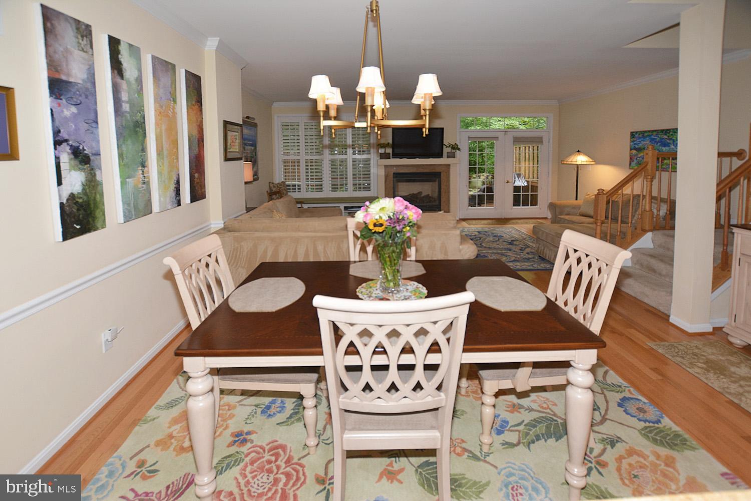 11268 Fairwind Way Reston, VA 20190 - Photo 9 of 51 Stunning custom lighting