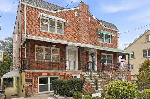 $999,888 | 1649 Lurting Avenue | Morris Park