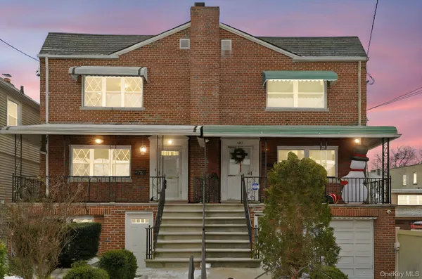 a view of front door and porch