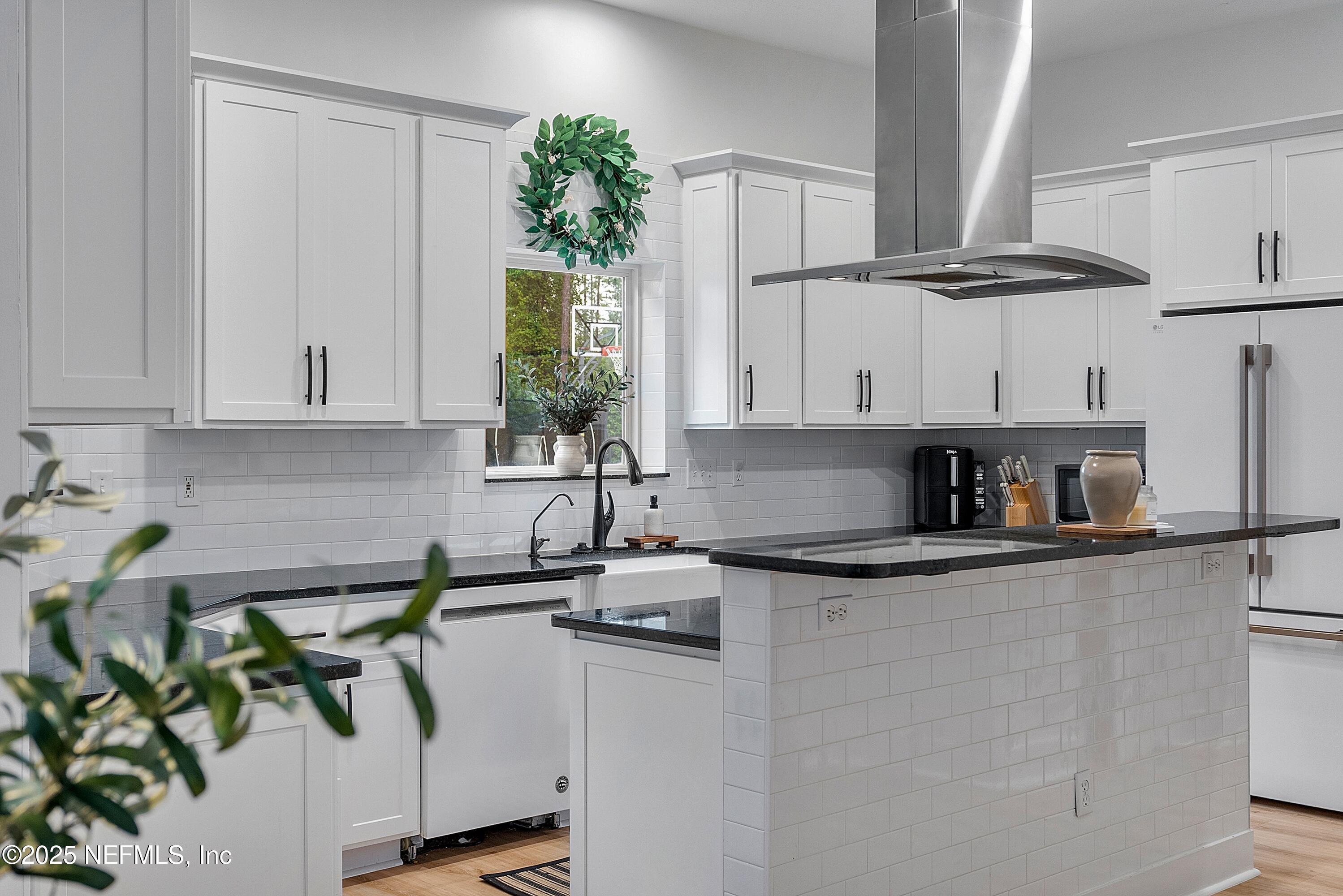 201 Burghley Avenue St. Augustine, FL 32092 - Photo 19 of 75 Farmhouse Kitchen