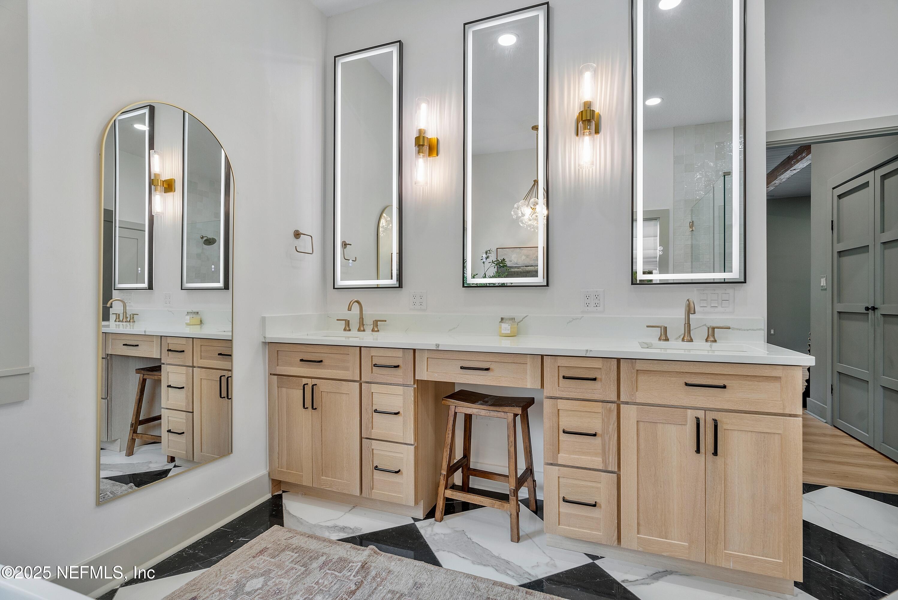 201 Burghley Avenue St. Augustine, FL 32092 - Photo 26 of 75 Gorgeous Downstairs Primary En-Suite