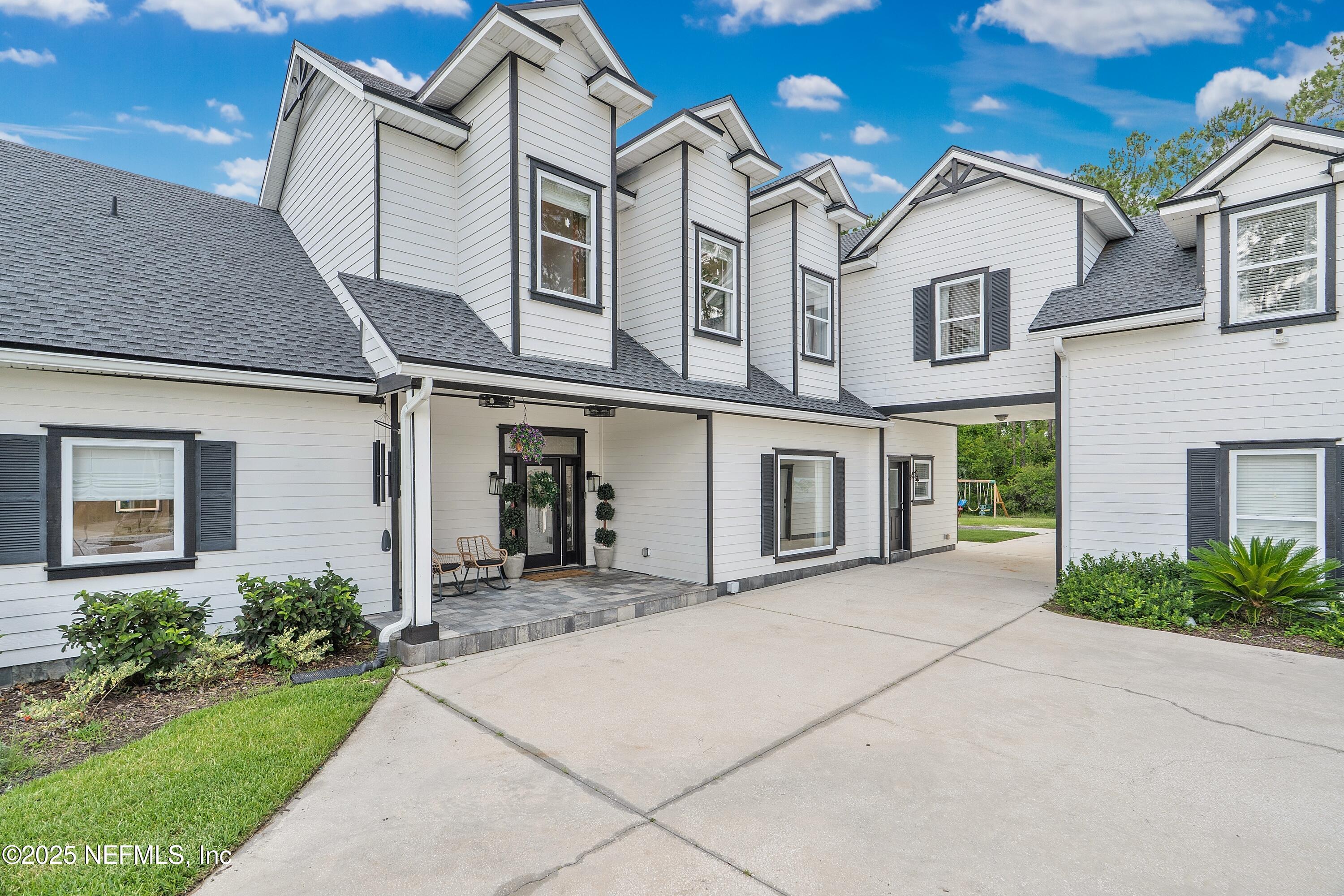 201 Burghley Avenue St. Augustine, FL 32092 - Photo 3 of 75 Heading Inside