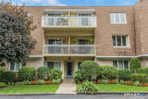 $525,000 | 61 Seaview Avenue, Unit 42, Stamford, CT 06902