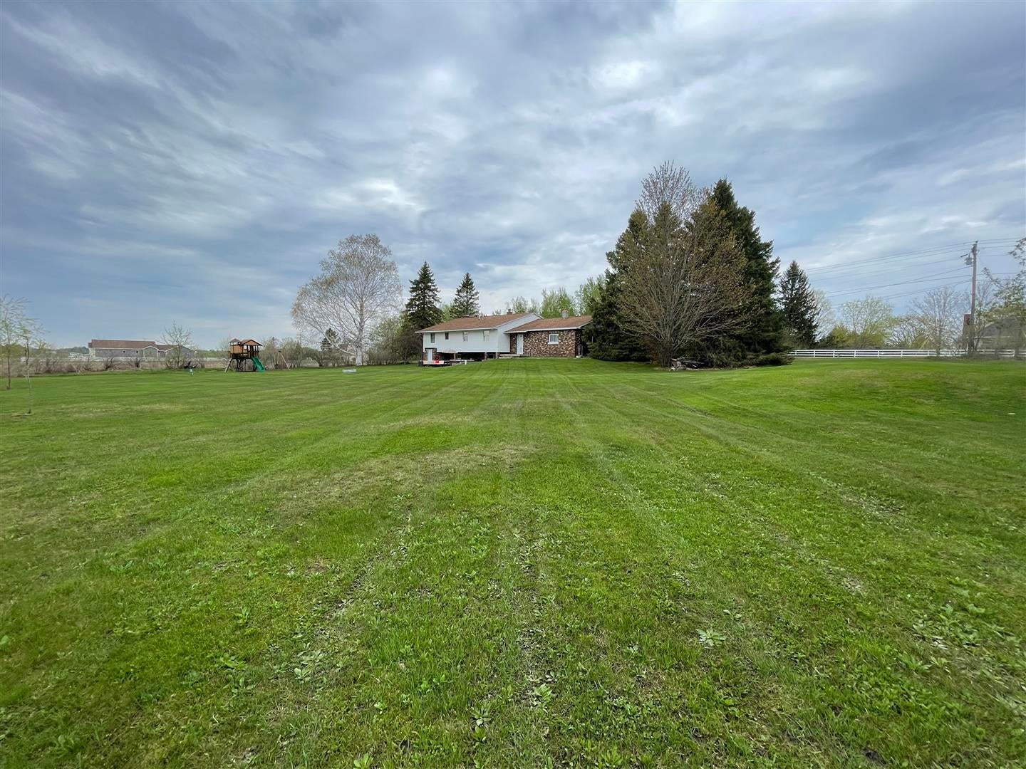 2364 Vanyea Road Cheboygan, MI 49721 - Photo 36 of 38 Gallery Image 36