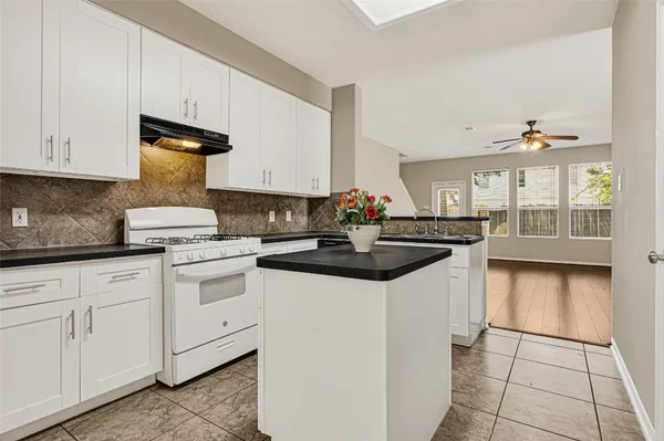 $289,000 | 22523 Spring Crossing Drive, Spring, TX 77373