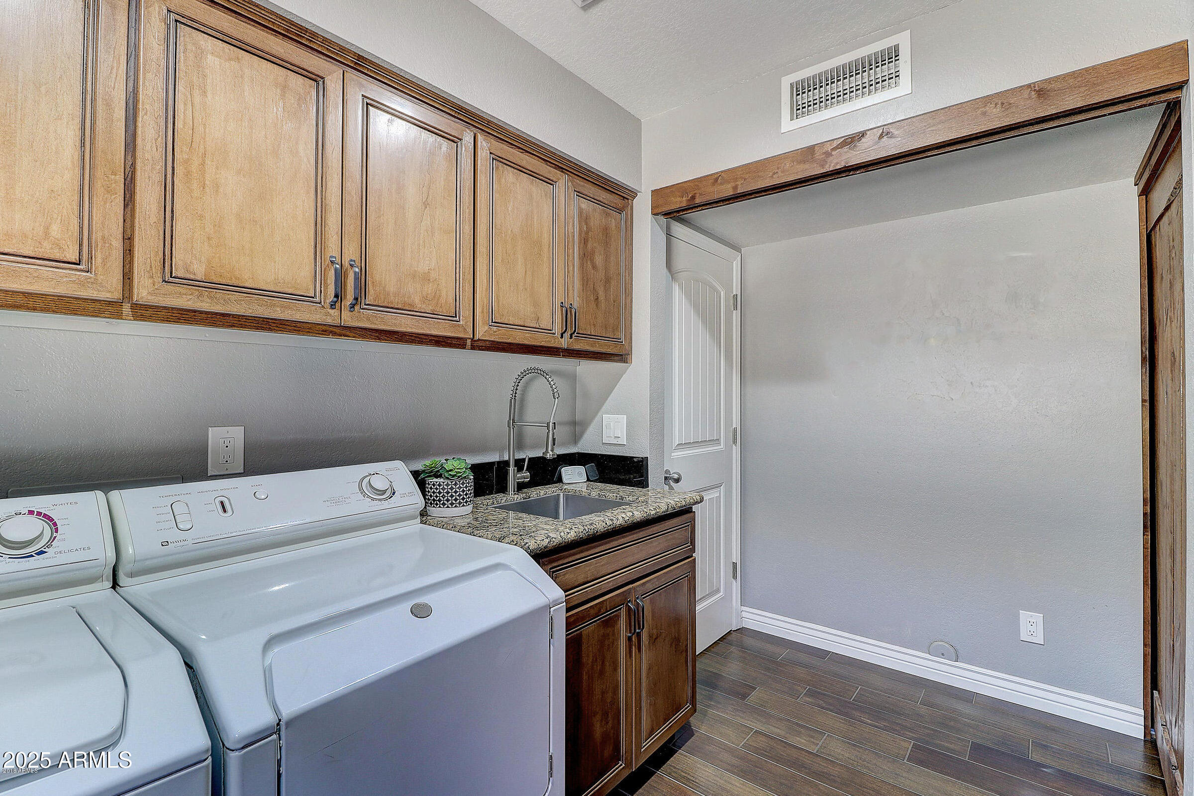 7732 West Wagoner Road Glendale, AZ 85308 - Photo 14 of 41