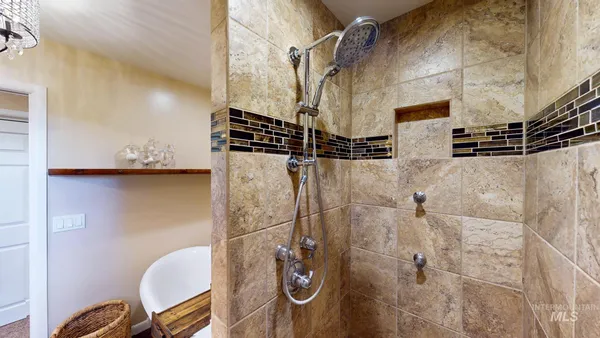 $540,000 | 1409 South 2000 East, Gooding, ID 83330