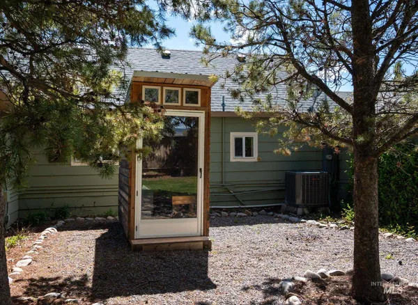 $540,000 | 1409 South 2000 East, Gooding, ID 83330