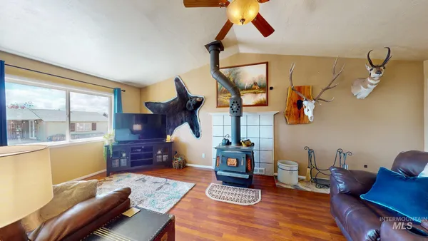 $540,000 | 1409 South 2000 East, Gooding, ID 83330