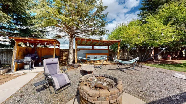 $540,000 | 1409 South 2000 East, Gooding, ID 83330