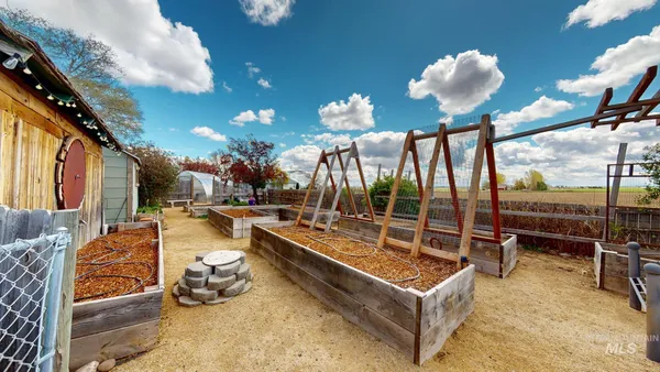 $540,000 | 1409 South 2000 East, Gooding, ID 83330