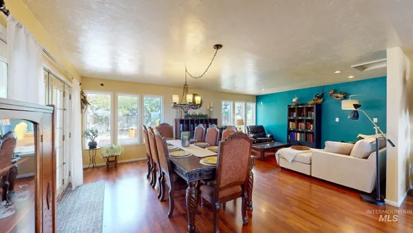 $540,000 | 1409 South 2000 East, Gooding, ID 83330