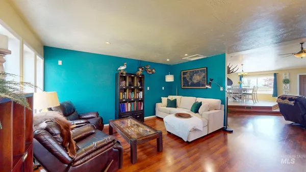 $540,000 | 1409 South 2000 East, Gooding, ID 83330