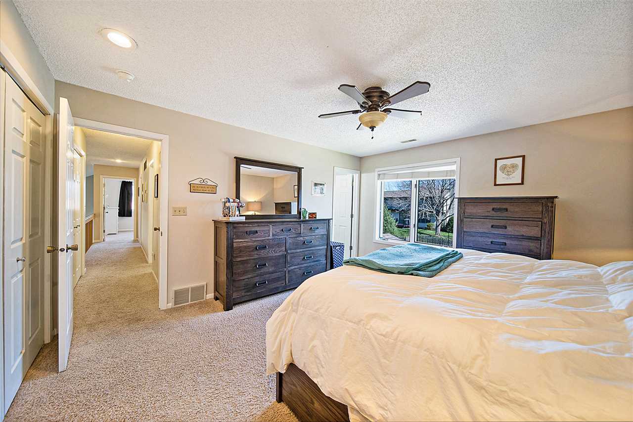 609 Holiday Road Coralville, IA 52241 - Photo 19 of 35 Gallery Image 19