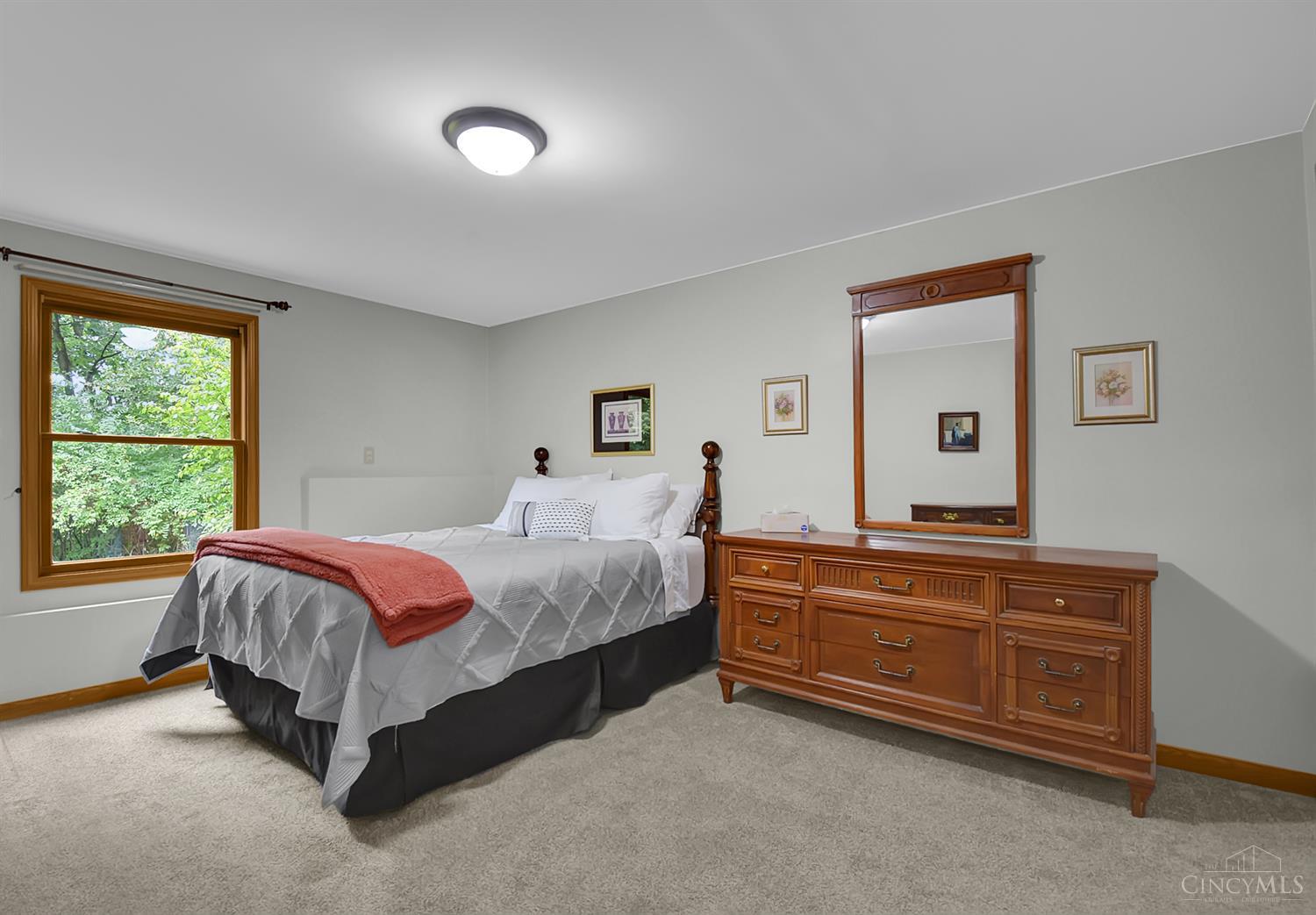 2221 Smith Road Hamilton, OH 45013 - Photo 29 of 35 Gallery Image 29