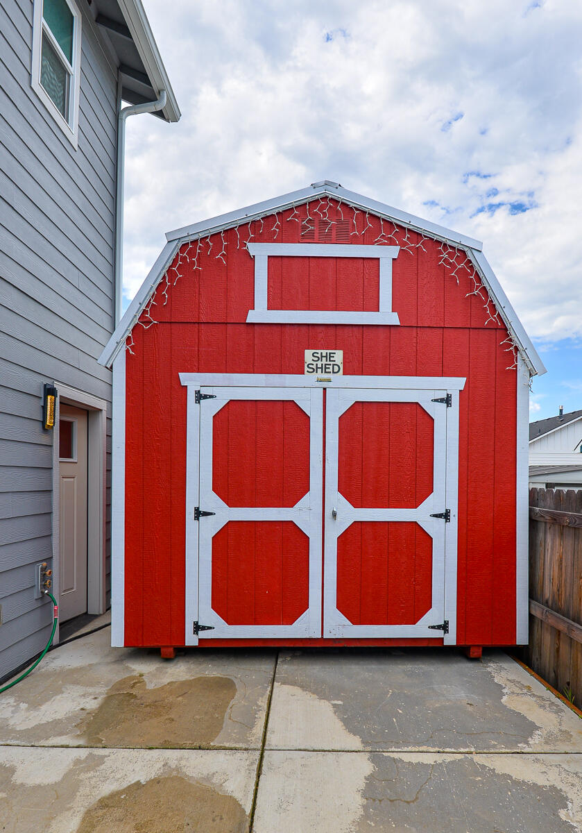 1029 Brandon Way Phoenix, OR 97535 - Photo 62 of 75 Shop with finished insulated walls and power