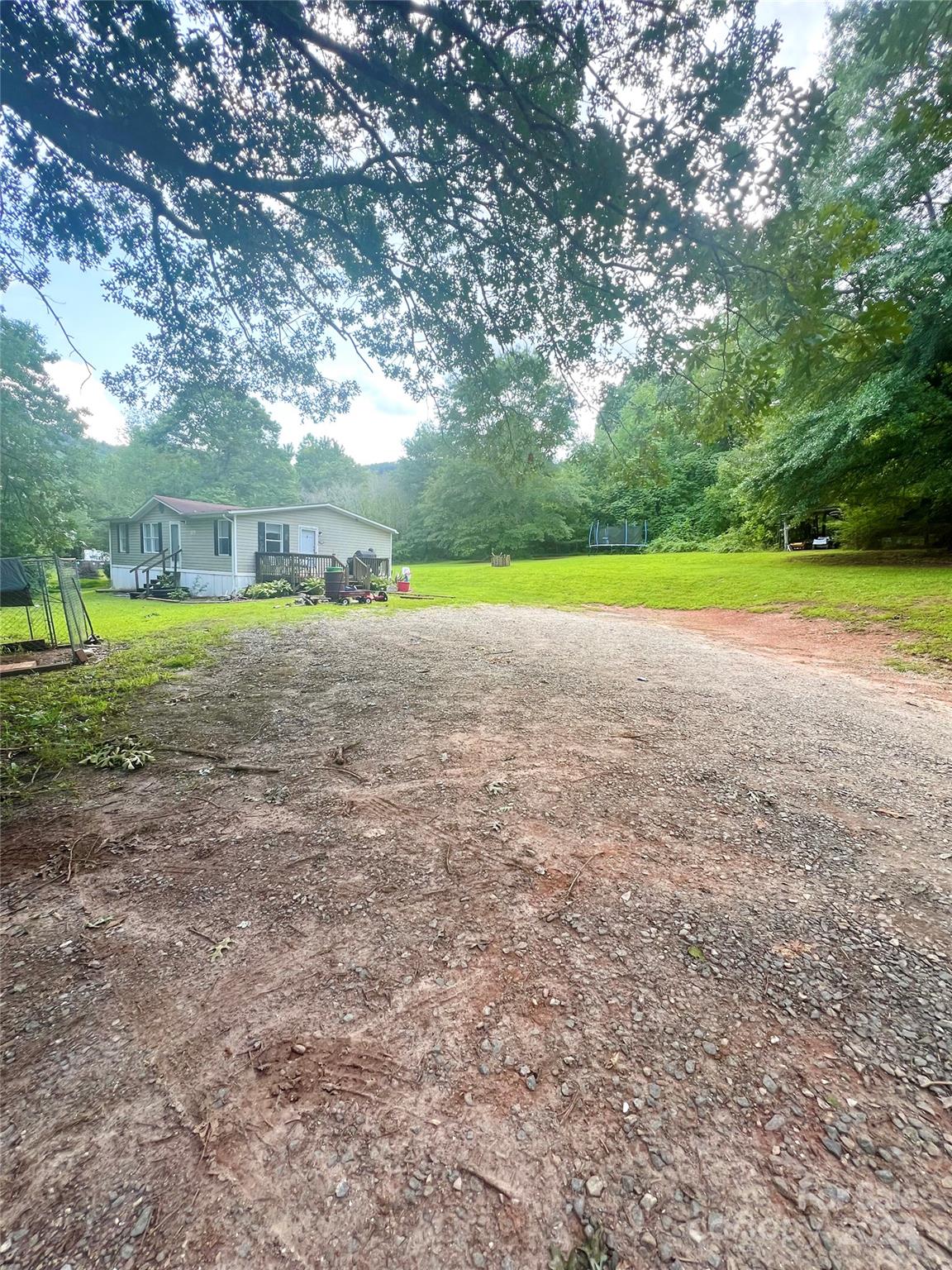 4088 Jacumin Road Valdese, NC 28690 - Photo 7 of 18 Gallery Image 7