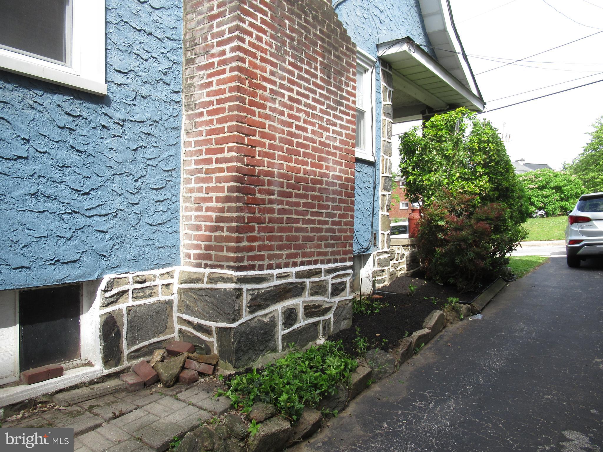 3832 Crest Road Drexel Hill, PA 19026 - Photo 3 of 42