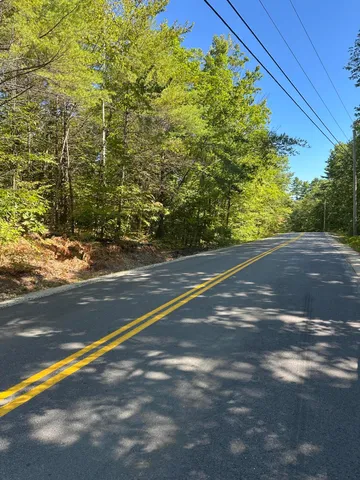 $300,000 | 8 Lake House Road, Naples, ME 04055