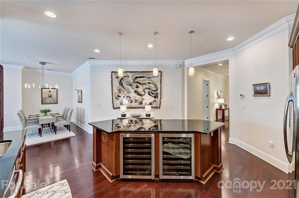 626 Queens Road, Unit 201 Charlotte, NC 28207 - Photo 12 of 32 Gallery Image 12