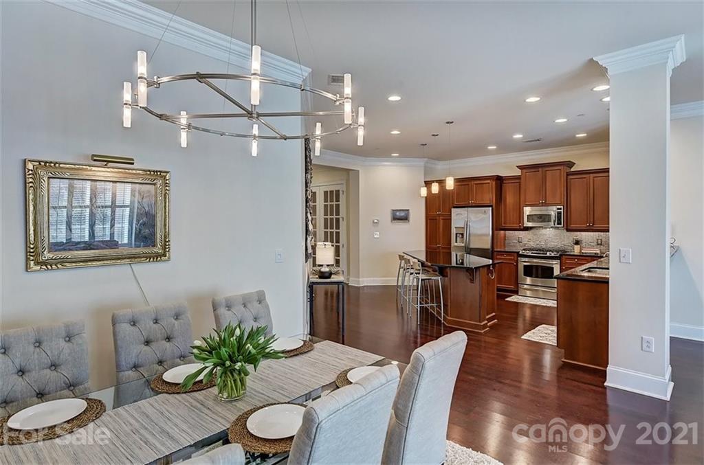 626 Queens Road, Unit 201 Charlotte, NC 28207 - Photo 13 of 32 Gallery Image 13