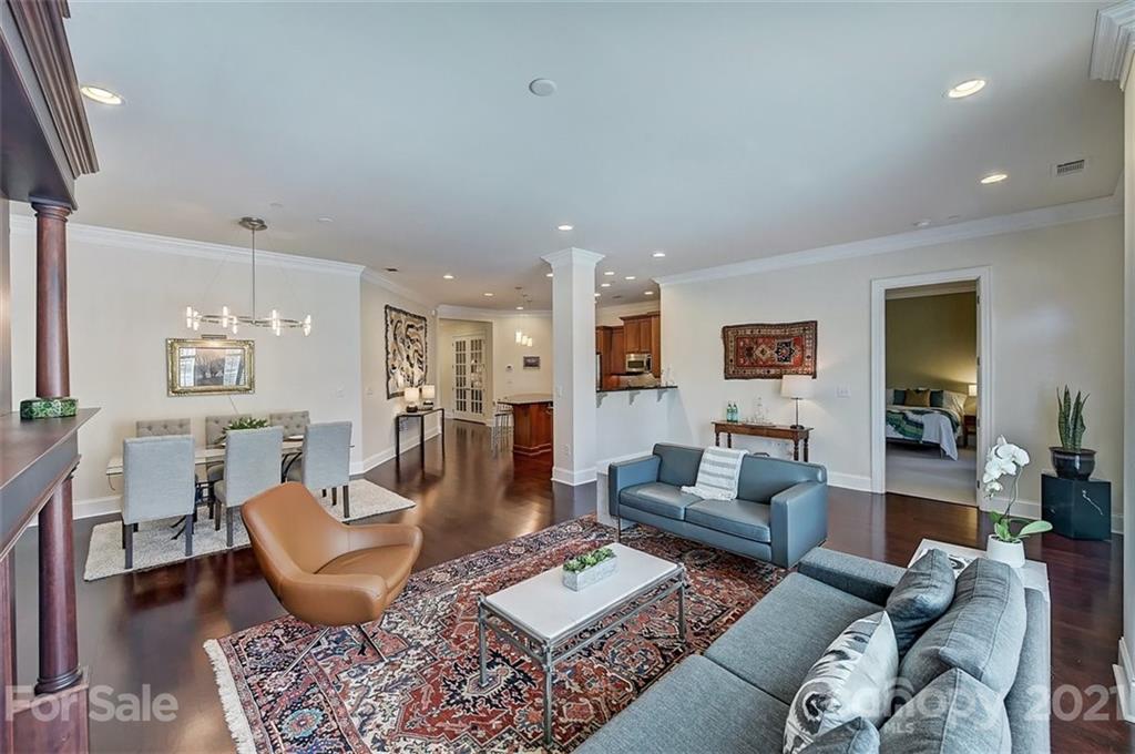 626 Queens Road, Unit 201 Charlotte, NC 28207 - Photo 18 of 32 Gallery Image 18