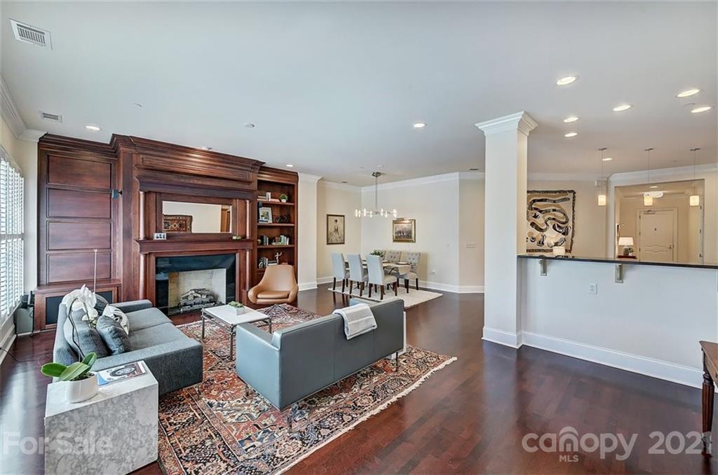 626 Queens Road, Unit 201 Charlotte, NC 28207 - Photo 19 of 32 Gallery Image 19