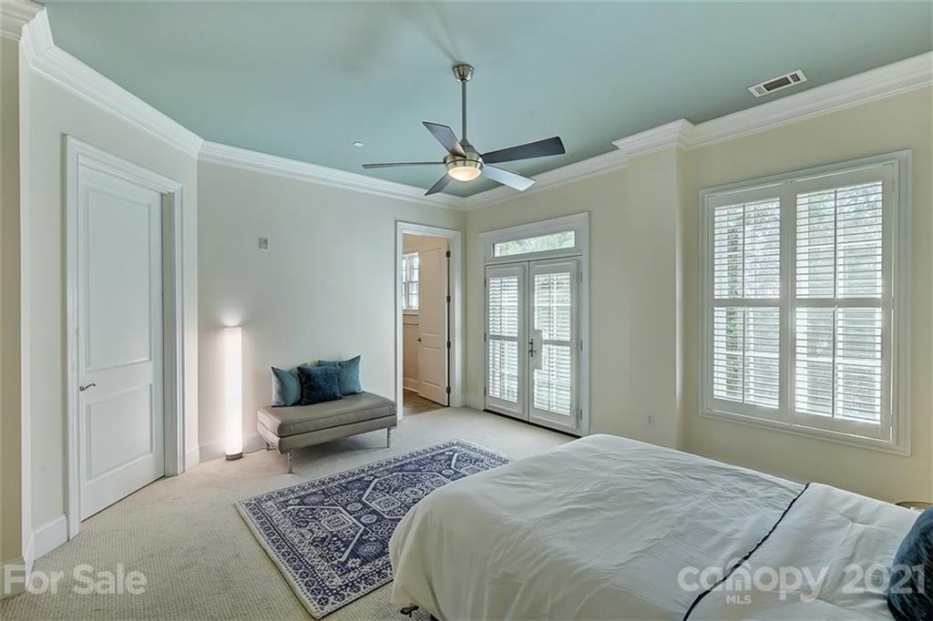 626 Queens Road, Unit 201 Charlotte, NC 28207 - Photo 22 of 32 Gallery Image 22