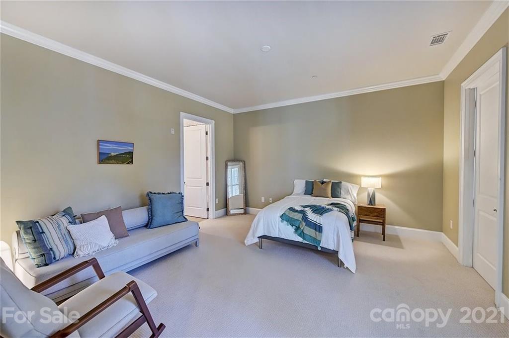 626 Queens Road, Unit 201 Charlotte, NC 28207 - Photo 26 of 32 Gallery Image 26