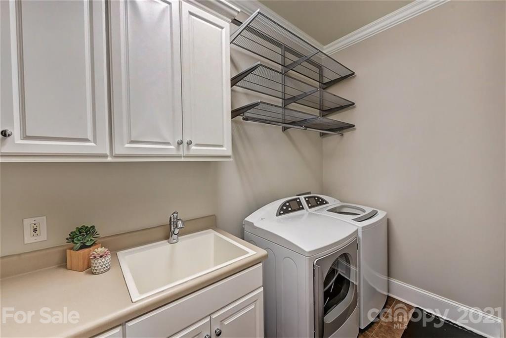 626 Queens Road, Unit 201 Charlotte, NC 28207 - Photo 29 of 32 Gallery Image 29