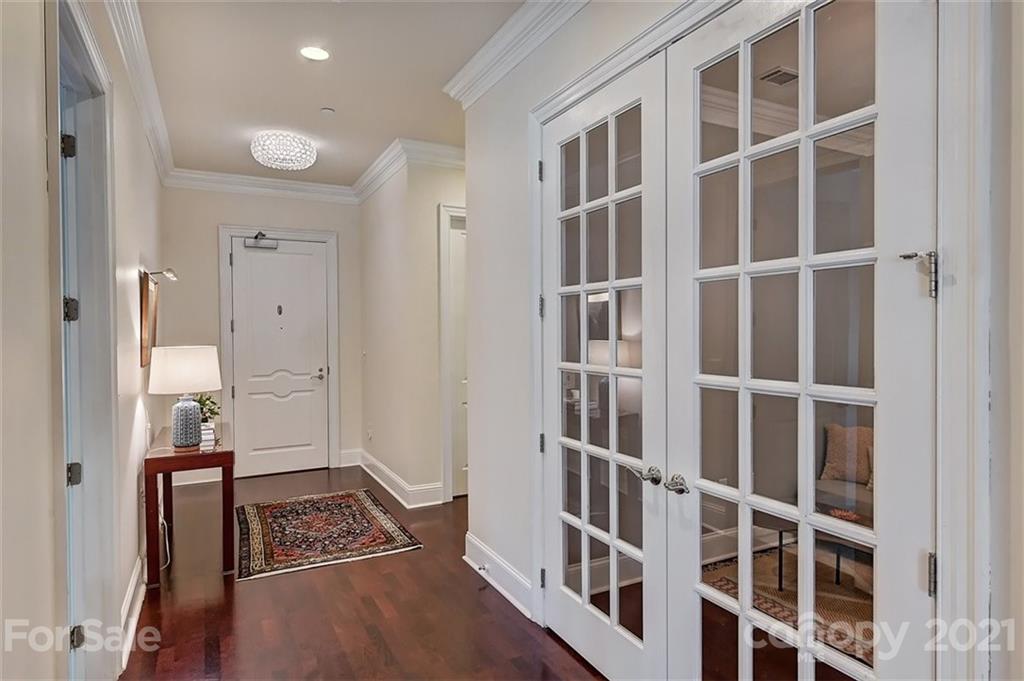 626 Queens Road, Unit 201 Charlotte, NC 28207 - Photo 5 of 32 Gallery Image 5
