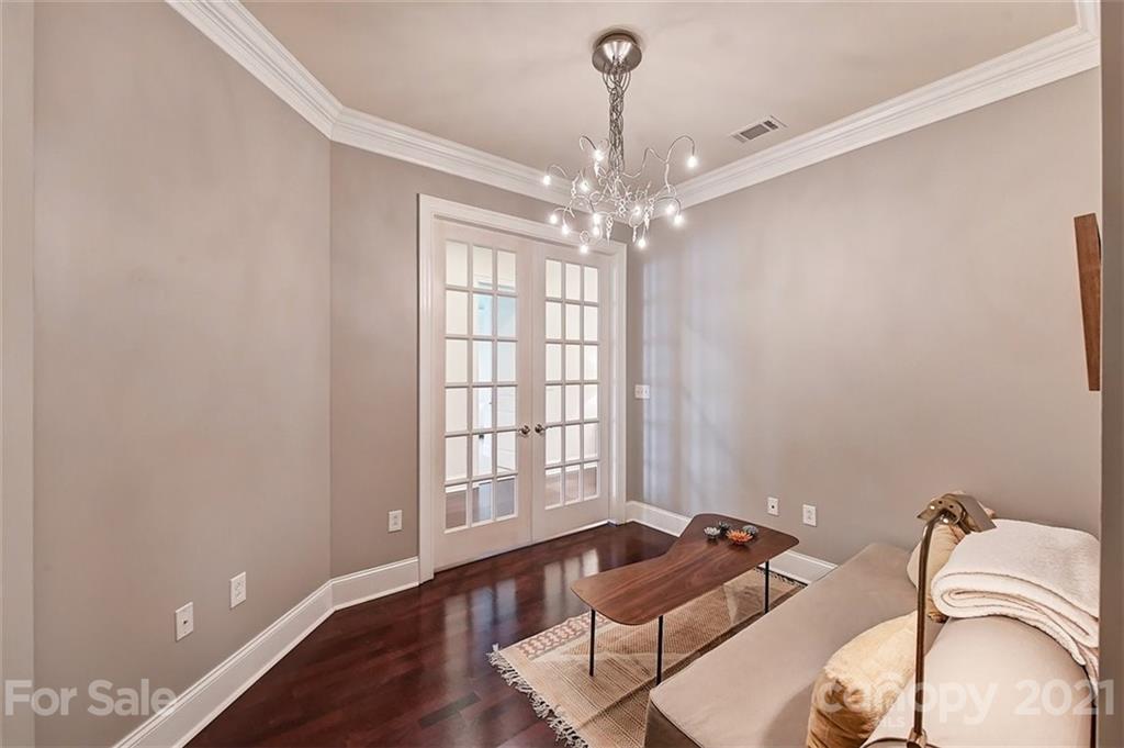 626 Queens Road, Unit 201 Charlotte, NC 28207 - Photo 7 of 32 Gallery Image 7