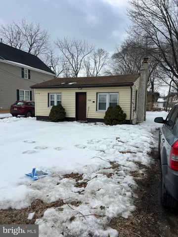 $250,000 | 543 Blue Bell Road, Williamstown, NJ 08094