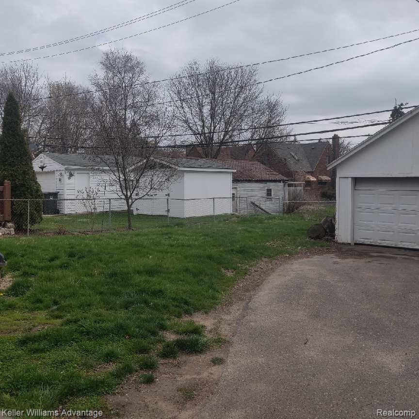 287 Elizabeth Lake Road Pontiac, MI 48341 - Photo 24 of 30 2801410959794579593.jpg