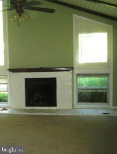 153 Magnolia Road Sterling, VA 20164 - Photo 5 of 8 Living Room