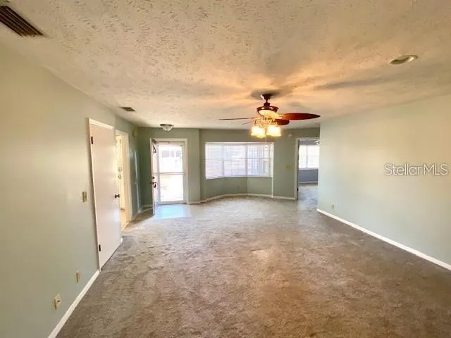 $2,200 | 4703 Southeast 14th Street, Ocala, FL 34471