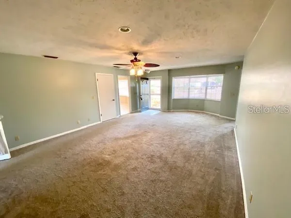 $1,995 | 4703 Southeast 14th Street, Ocala, FL 34471