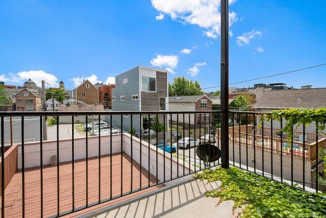 1515 West Chestnut Street, Unit 2 Chicago, IL 60642 - Photo 11 of 13