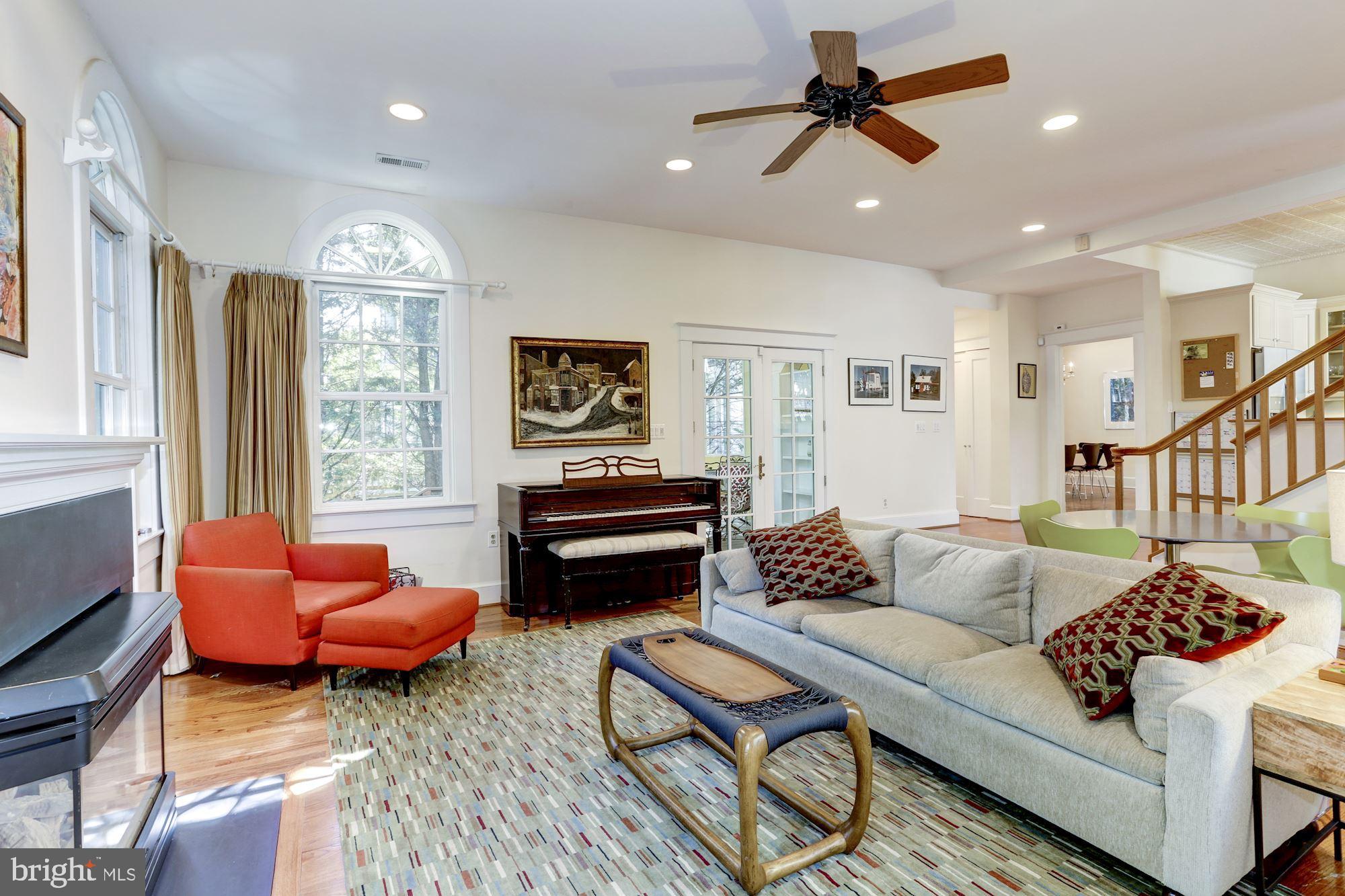 3717 Morrison Street Northwest Washington, DC 20015 - Photo 14 of 25 Family room