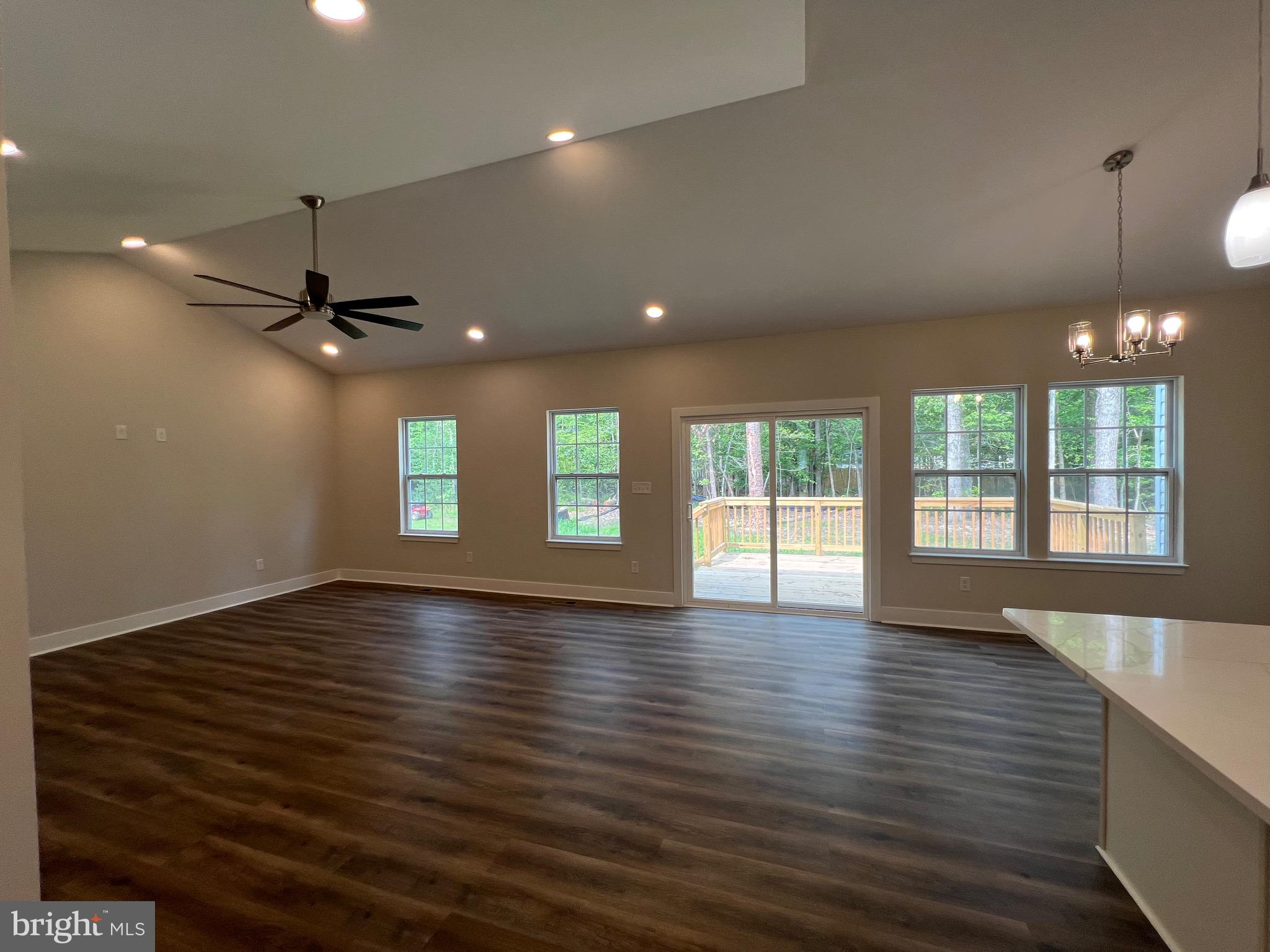 171 Wildwood Road Colonial Beach, VA 22443 - Photo 4 of 41