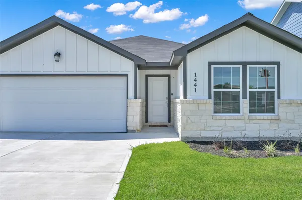 $2,000 | 1441 Road 5734 Cleveland Tx 77327, Cleveland, TX 77327
