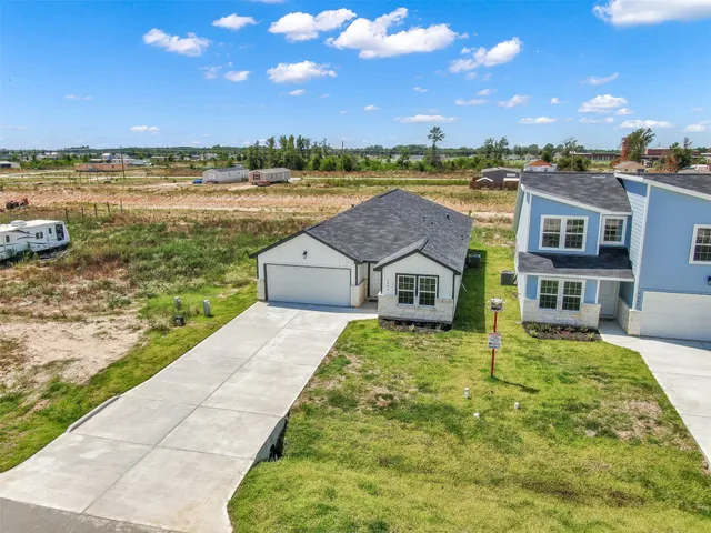 $2,000 | 1441 Road 5734 Cleveland Tx 77327, Cleveland, TX 77327