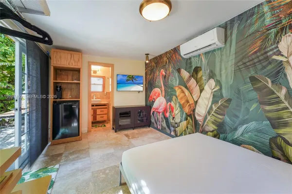 $5,550 | 521 Northeast 74th Street, Miami, FL 33138