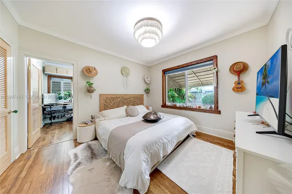 $5,550 | 521 Northeast 74th Street, Miami, FL 33138