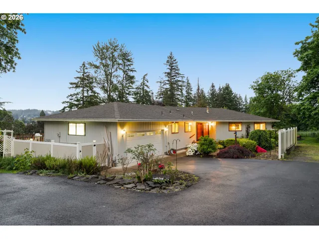$750,000 | 16020 Southeast Monner Road, Happy Valley, OR 97086