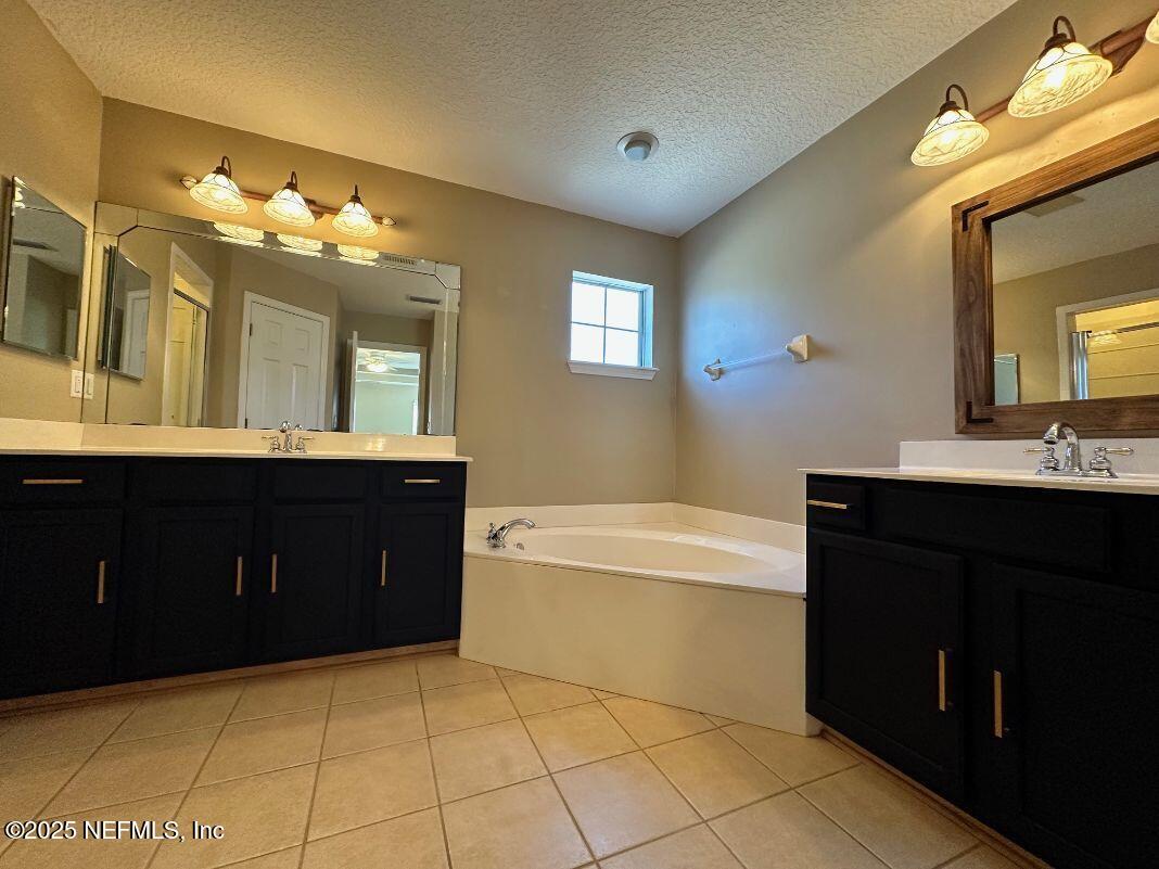 1825 Enterprise Avenue St. Augustine, FL 32092 - Photo 14 of 30 Master Bathroom
